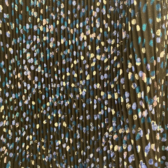 Banana Republic - Size 10 - Navy blue skirt w/multi colour polka dots - not worn - Picture 7 of 7